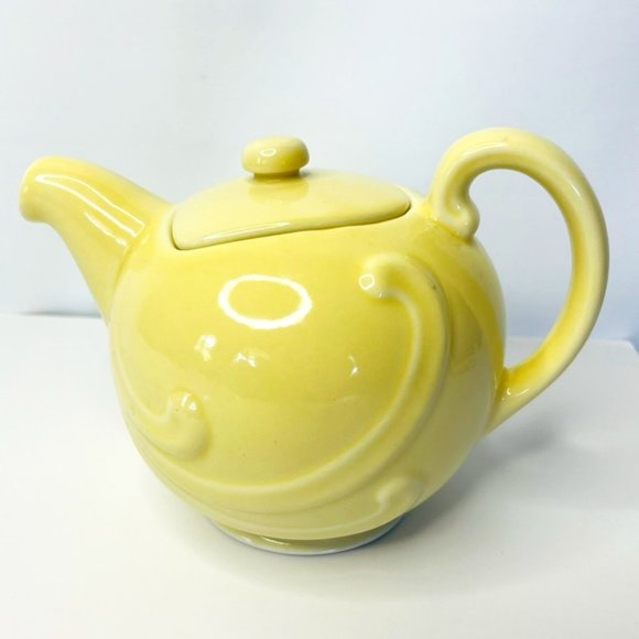 Vintage Coorsite  TeaPot Lid # 902 Pale Yellow 16oz. Glaze Art Deco Shape Swirls - Picture 1 of 13